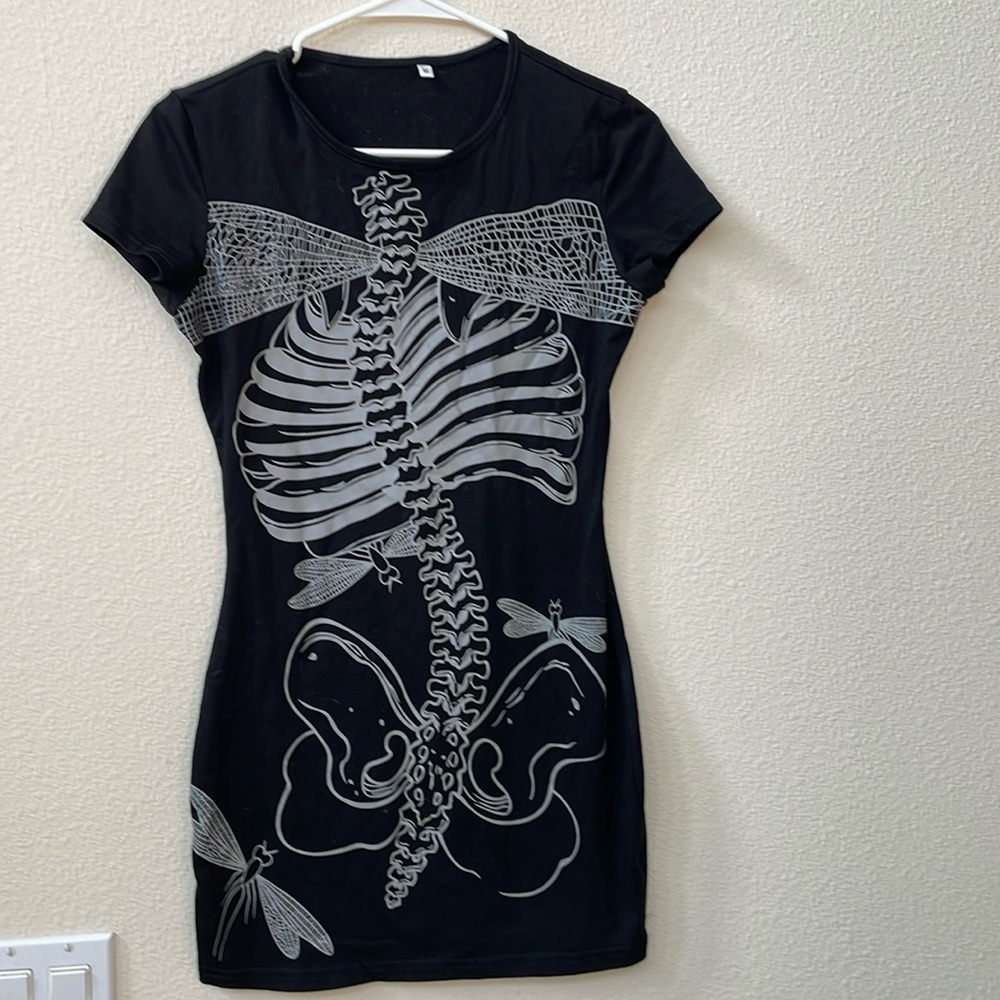 Body con dress with Skelton detail
